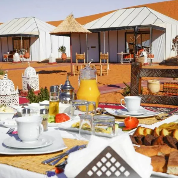Outdoor luxury camp, hotel v destinaci Merzouga