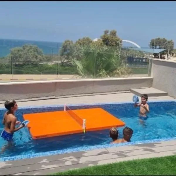 Vila first line to the sea, hotel in Netanya