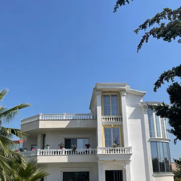 Vila BriArt, hotel in Durrës