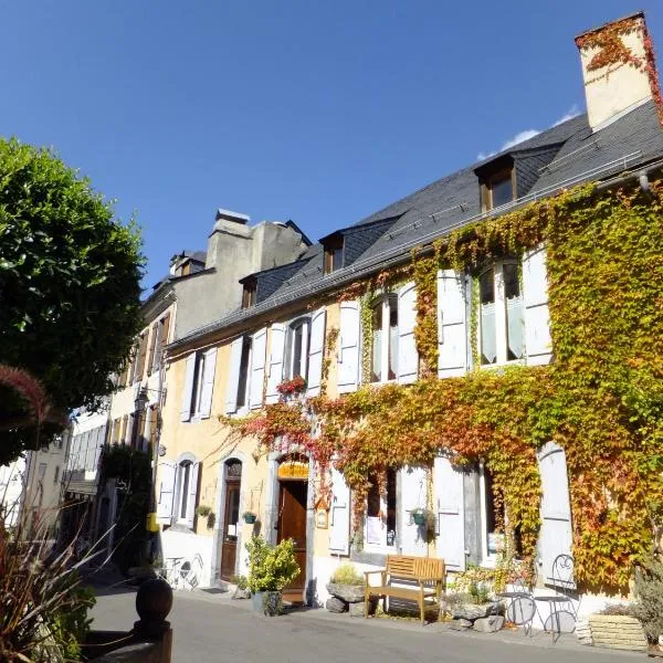 Hôtel Les Templiers, hotel v destinácii Luz-Saint-Sauveur