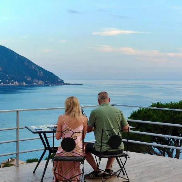 Villa Carpediem - BUBBLEROOM Counting Stars, hotel v destinaci Recco