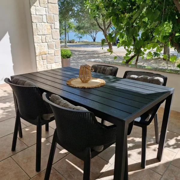 Apartman Lucija, hotel v destinaci Seline