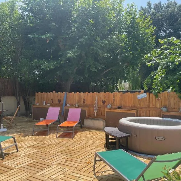 Les Lavandières, hotel i Velleron