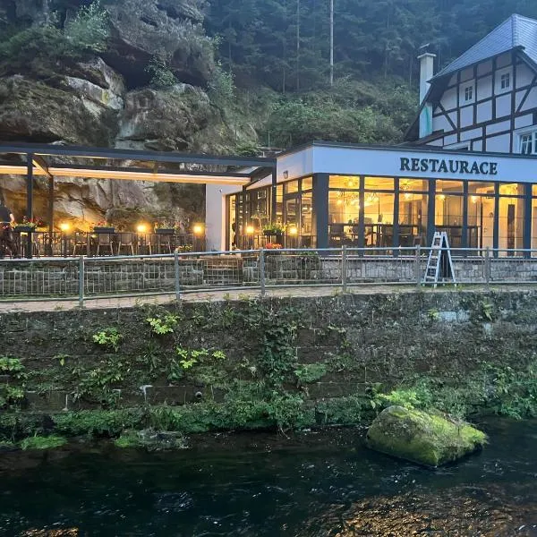 Pension Soutěsky, hôtel à Hřensko