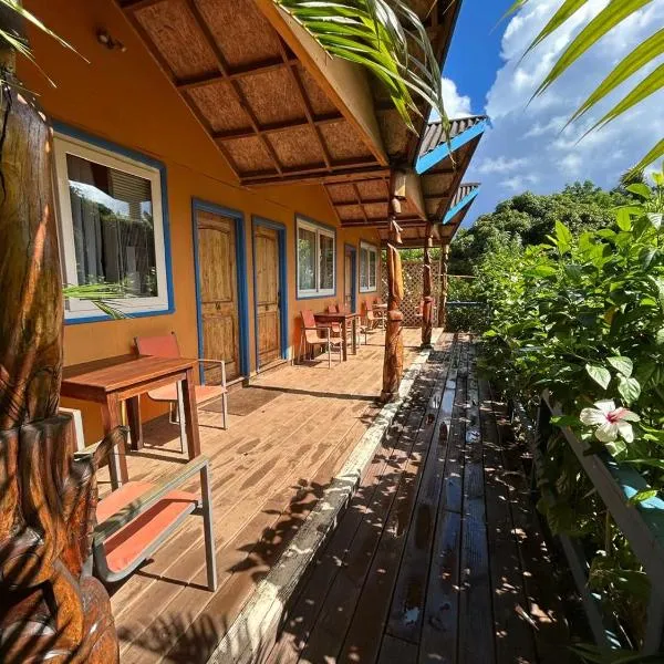 Hare Village, hotel in Hanga Roa