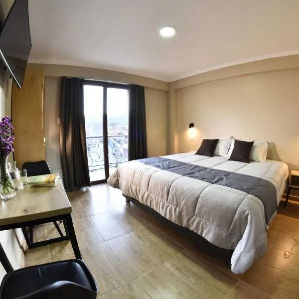 Hotel Golden Killa، فندق في هواراس