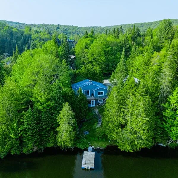 Le Chalet Bleu, spa au bord du lac, hotel v destinácii Saint Adolphe D'Howard