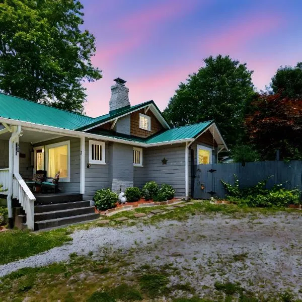 Candyland Cottage, hotel v destinaci Candler