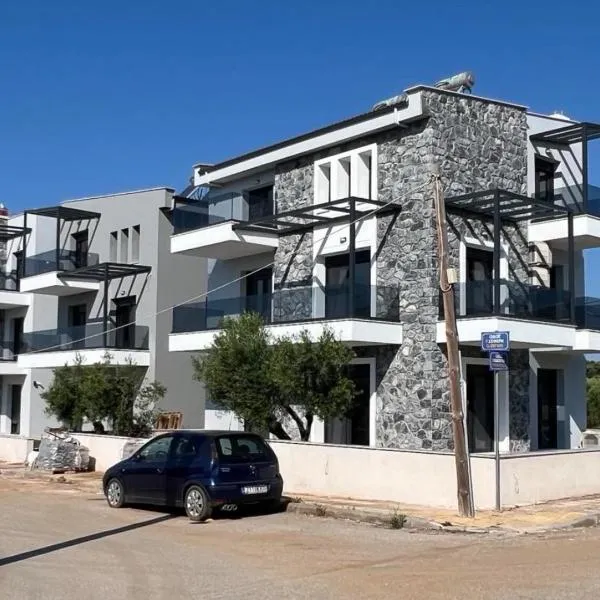 Hasi Suites Two Bedroom, hotel v destinácii Nea Moudania