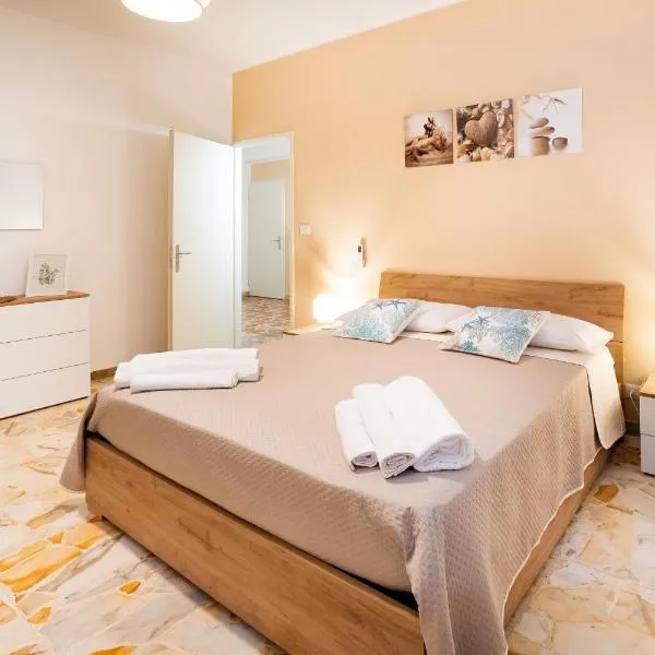 Casa Donna Celestina – hotel w mieście Letojanni