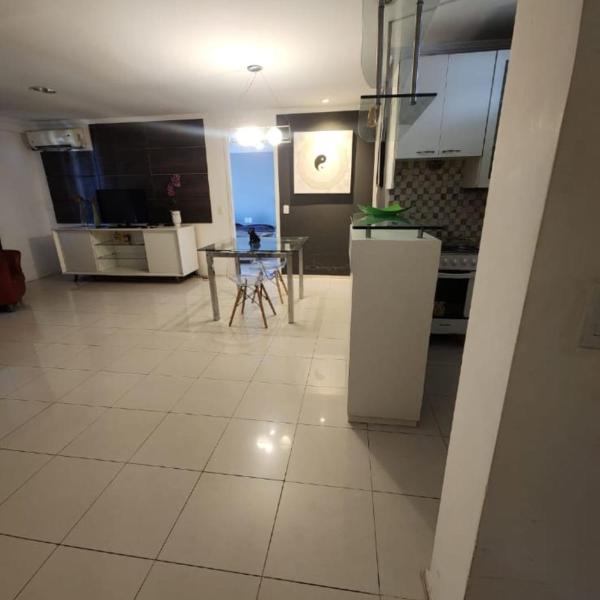 Apartamento Econômico Frente Beira Mar