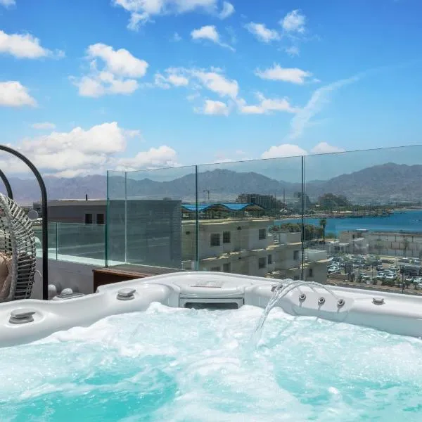 Luxury Suites With Balcony And Jacuzzi At Sea Side By Rently, hotel in Eilat