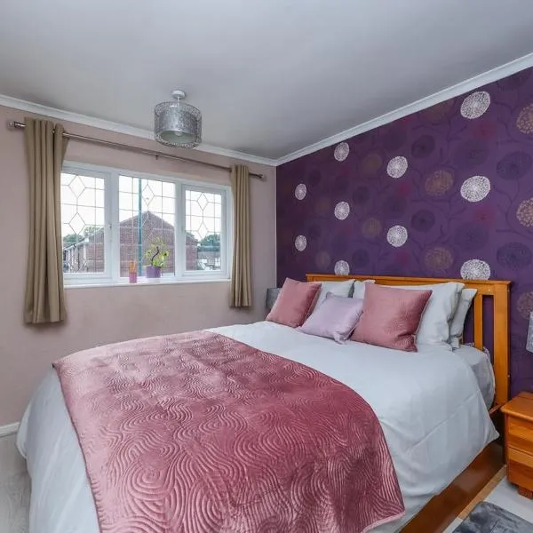 2 bed house Barton Green, Clifton Nottingham, hotel in Nottingham