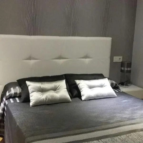 Alojamiento Playa Catedrales 1, hotel en Ribadeo