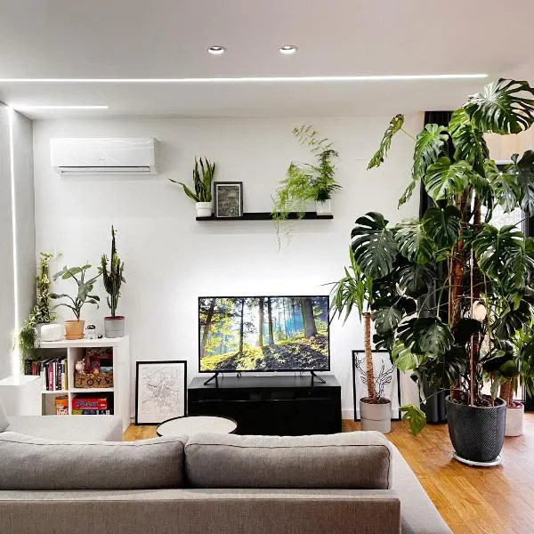 Apartament Green Plant - 1 lub 2 oddzielne sypialnie, taras 30m2, garaż podziemny, FV vat, Targi, klima, dostęp 24h, hotel di Kielce