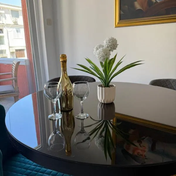 Andjela, hotel v destinaci Dobrota