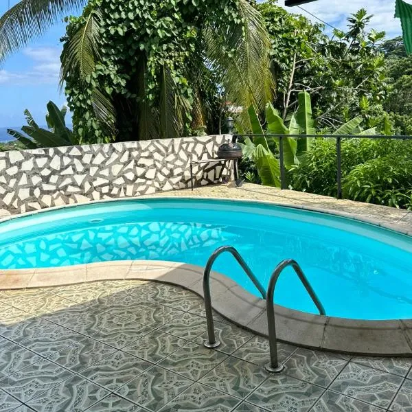 Les Tainas bis, hotel in Faaa