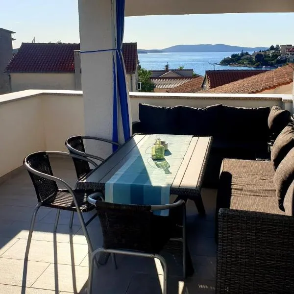 Apartment Natalie Seaview, hotel i Žaborić