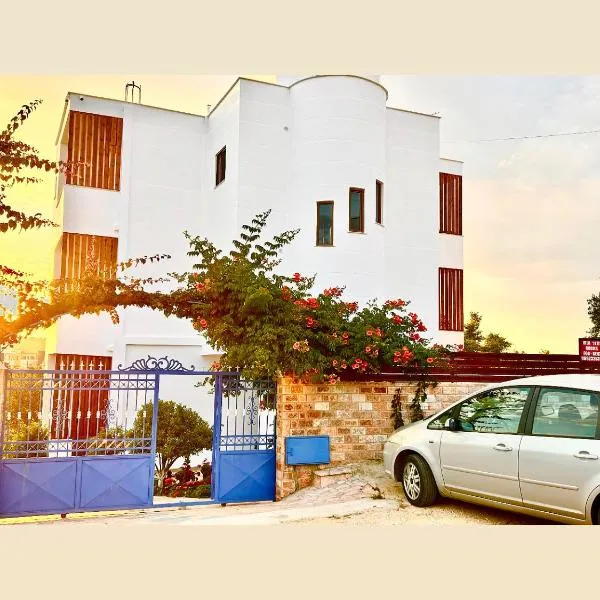 Vila Jeti، فندق في كساميل