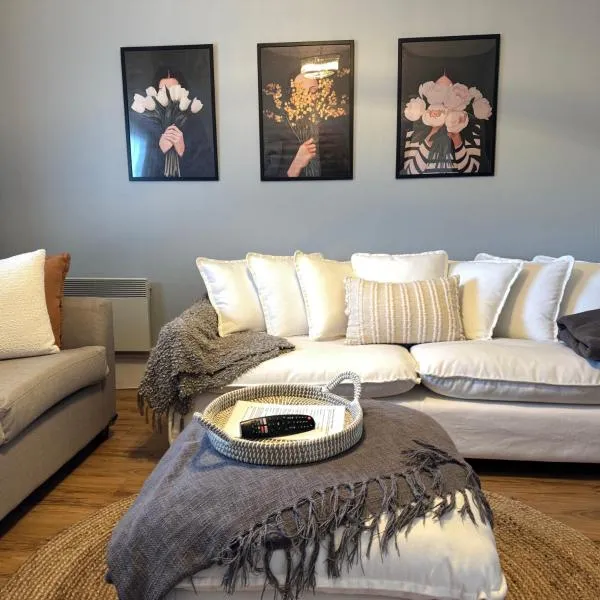 Charm on Forster, hotel in Invermay