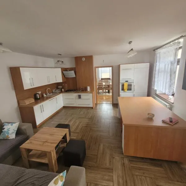 Domek obok pustyni, hotel 
