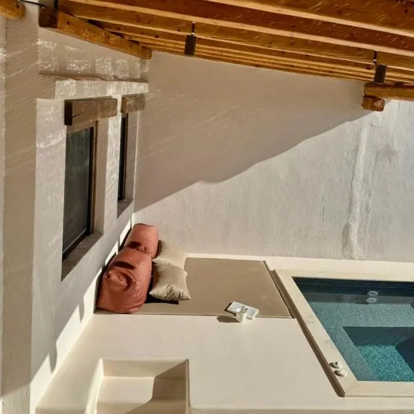 Conte Mykonos II, hotell i Aggelika