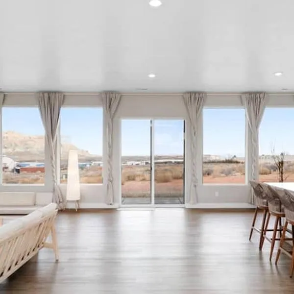 Canyon Mesa Haven, Luxury Stay near Lake Powell, hotel a Big Water