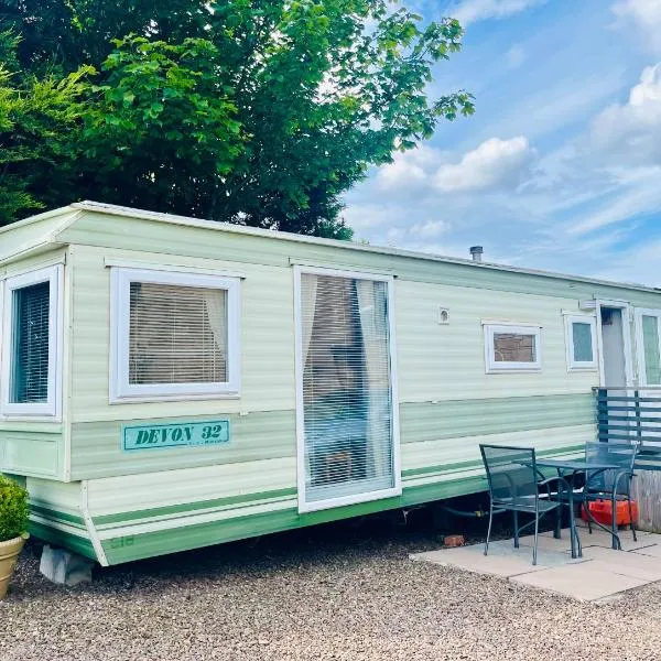 Station House Caravan, hotel v destinaci Innerwick