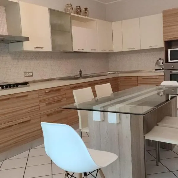 Villetta al Lago, khách sạn ở Longone al Segrino