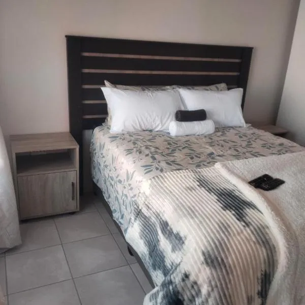 Rasesa Guesthouse Block V, hôtel à Soshanguve
