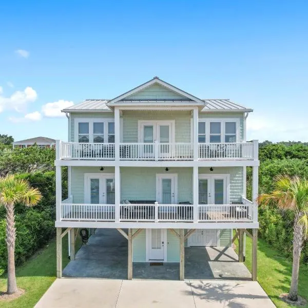 2 Family Coastal Escape, hotel in Oak Island