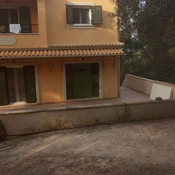 Ligeris house 2, ξενοδοχείο στους Άγιους Δέκα