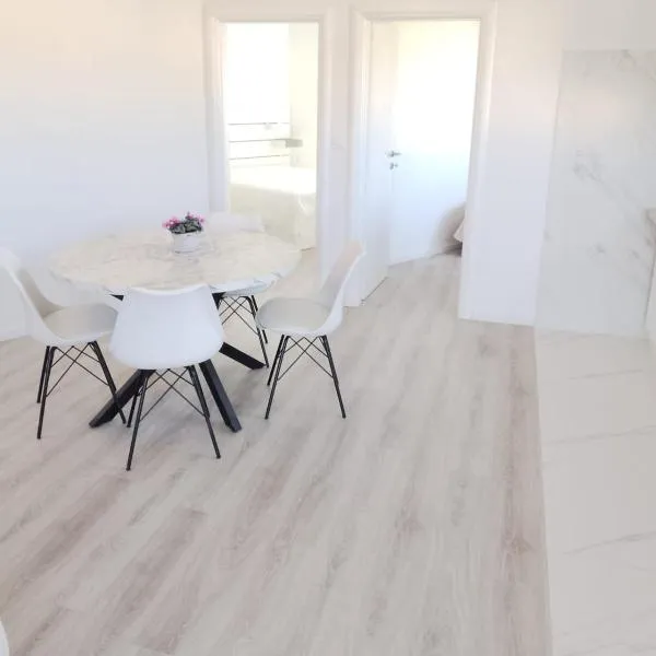 Monami- Apartman Mia, hotel v destinaci Vodice