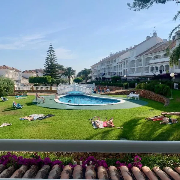 Apartamento en Alcocebre Urbanización Al Andalus, hotel in Alcossebre
