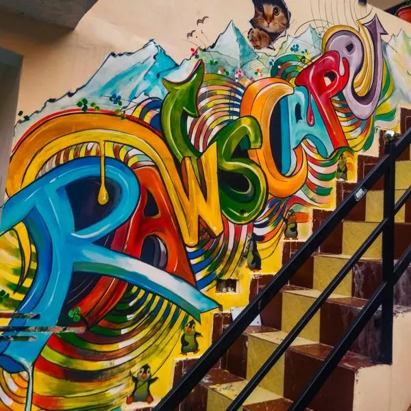 The Rawscape hostel, Hotel in Kausani