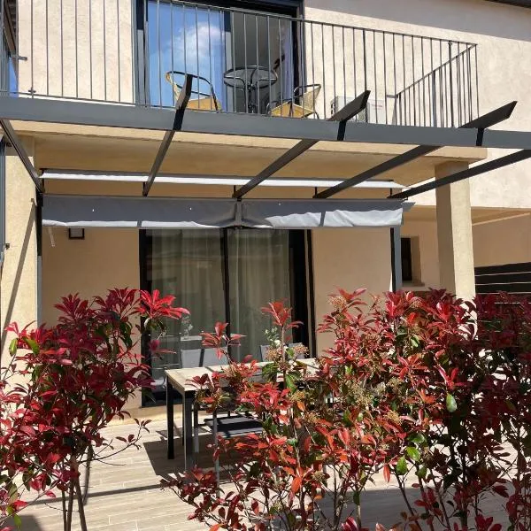 mini villa duplex Bonifacio 70m2, hôtel à Bonifacio