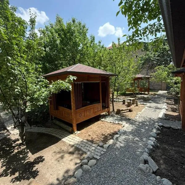 Lovely home shatry, hotel in Osh