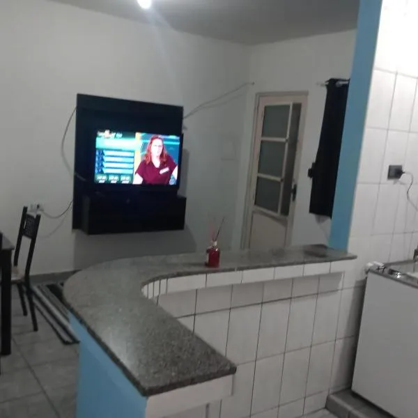 kit net Vovó nice garagem gratis, hotel di Aparecida