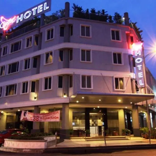 Country Hotel, hotel in Kampong Meru Barat