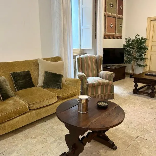 La casa di vella via, hotel in Lucca