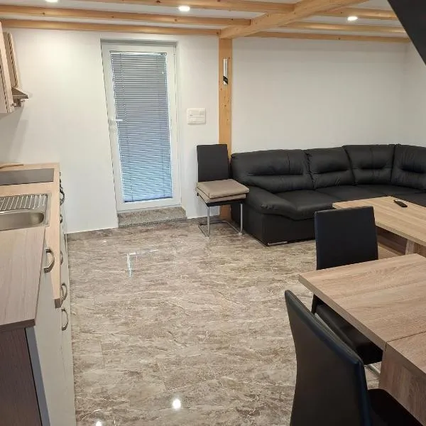 Sun House Luka, Hotel in Radmirje