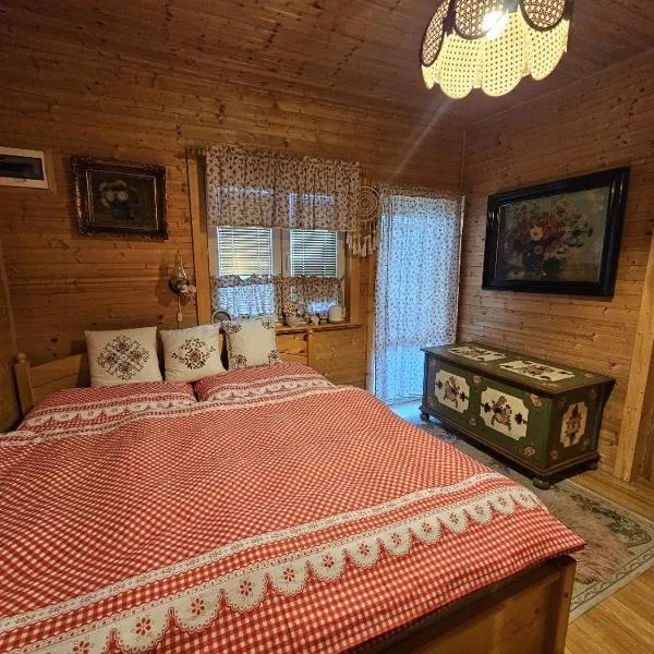 Chata u rybníka - Chrastná, hotel v destinaci Osečná