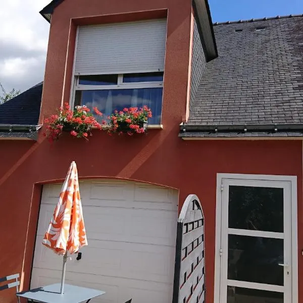 Ar Baradoz Bihan - studio meublé, hotel i La Celle-sous-Gouzon