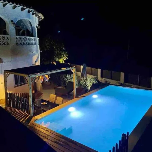 Studio Apartment in Beautiful Chalet, Finca FAZ, hotel en Jávea