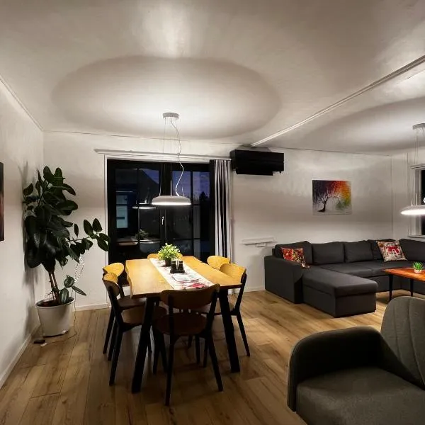 Cozy Holeby House Close to Puttgarden & Femern & Lalandia & Knuthenborg, hotel in Holeby