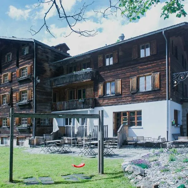 Gasthaus Rathaus, hotel di Safien Platz