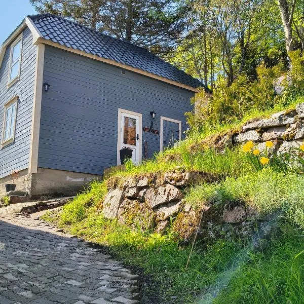The Perfect Stop - Pinewood Loft, hotel v destinaci Lødingen