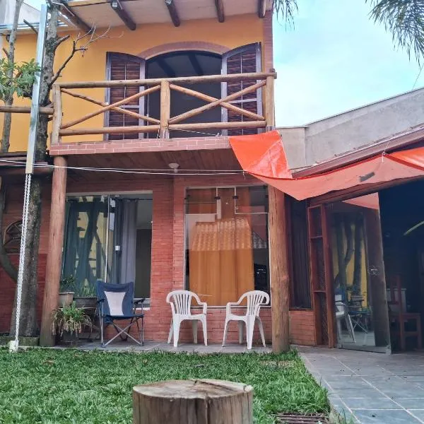 Pineville House, hotel in Pinhais