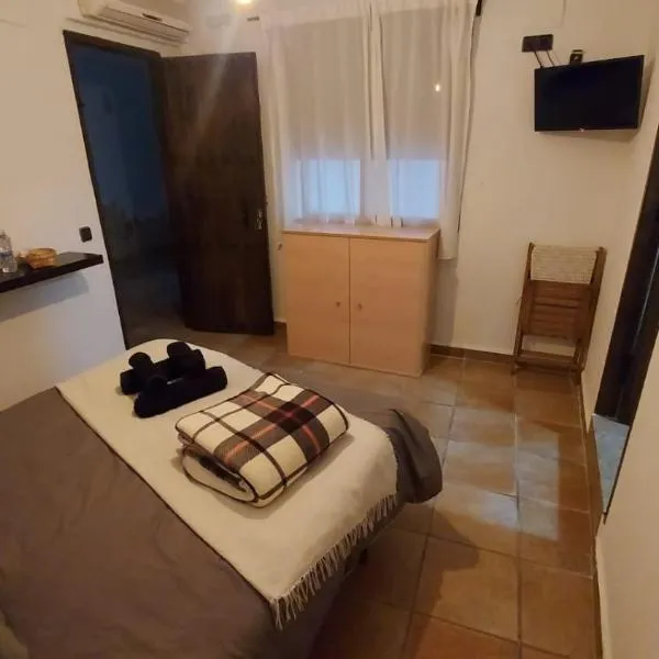 Las Anas Rural, hotel in Cortes de Pallás