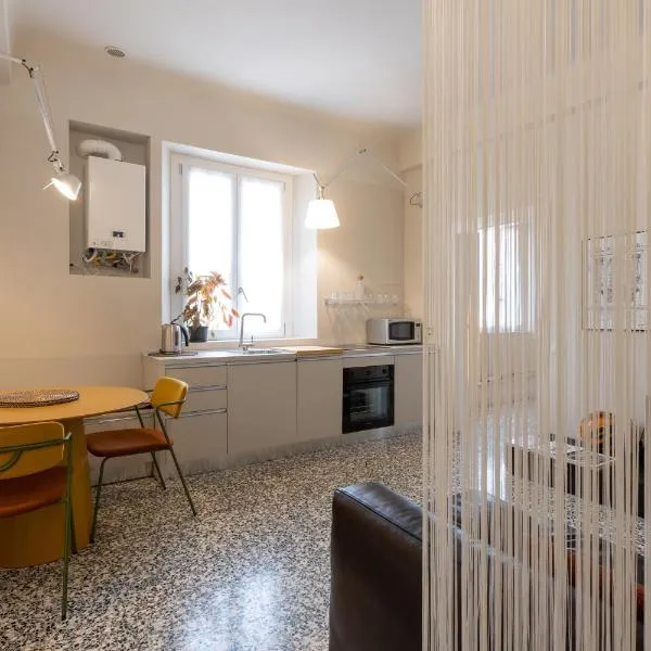 Newly renovated two-room apartment, hotel in Milan